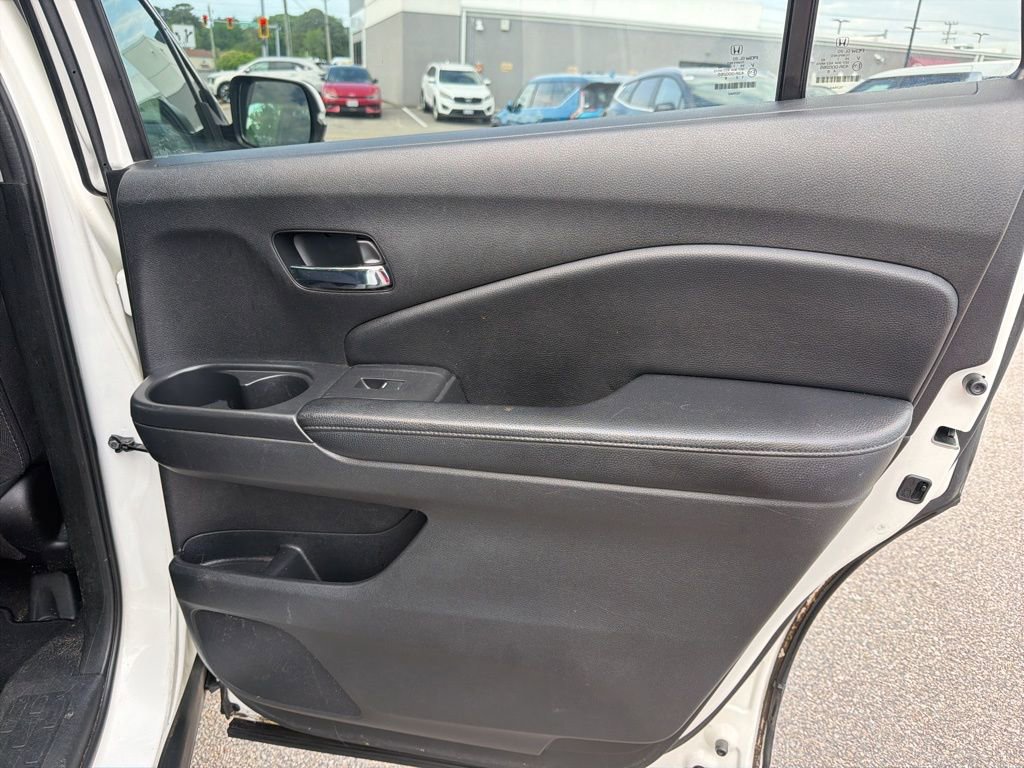 Used 2018 Honda Pilot EX image 25