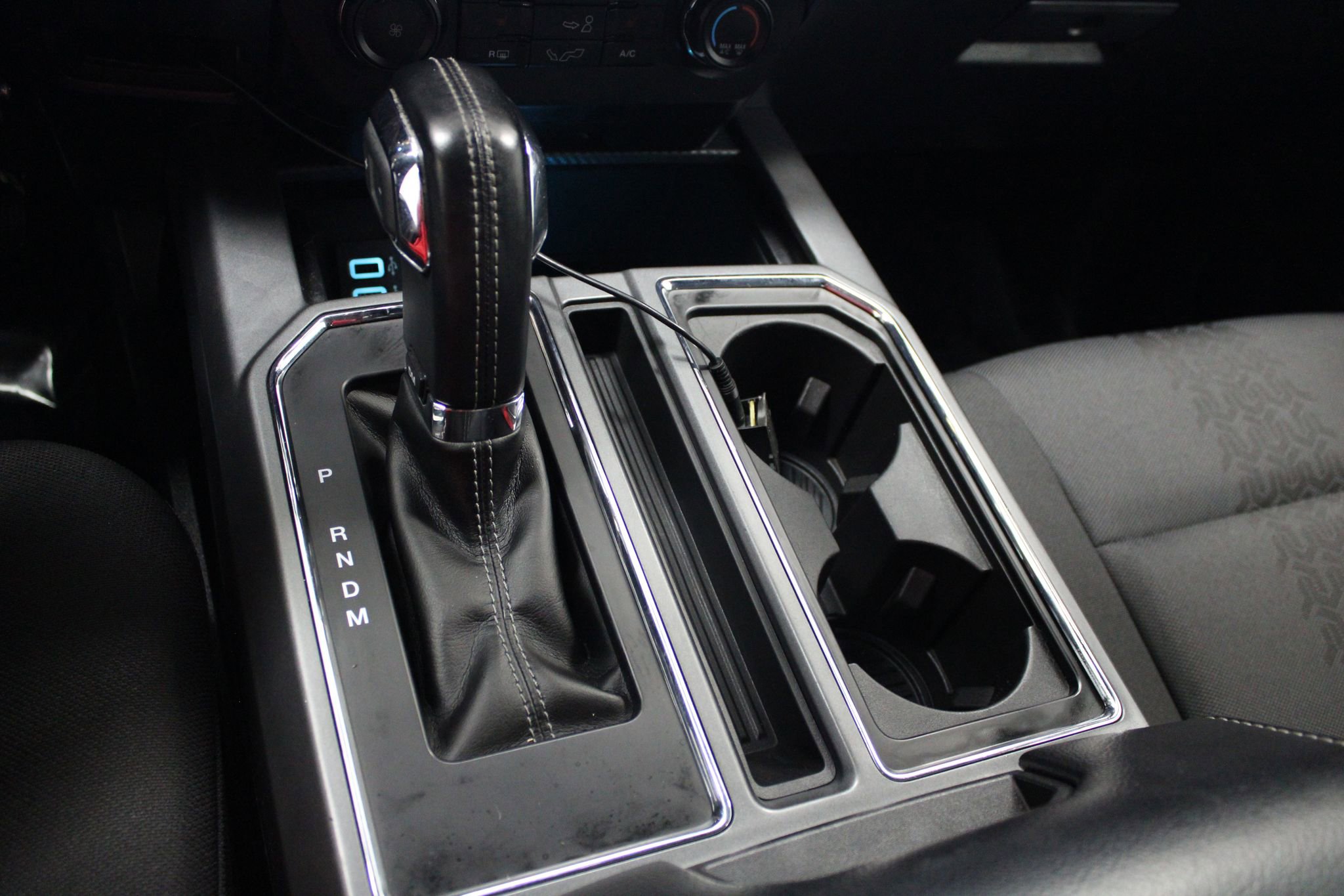 Used 2018 Ford F150 XLT w/ Equipment Group 302A Luxury image 30