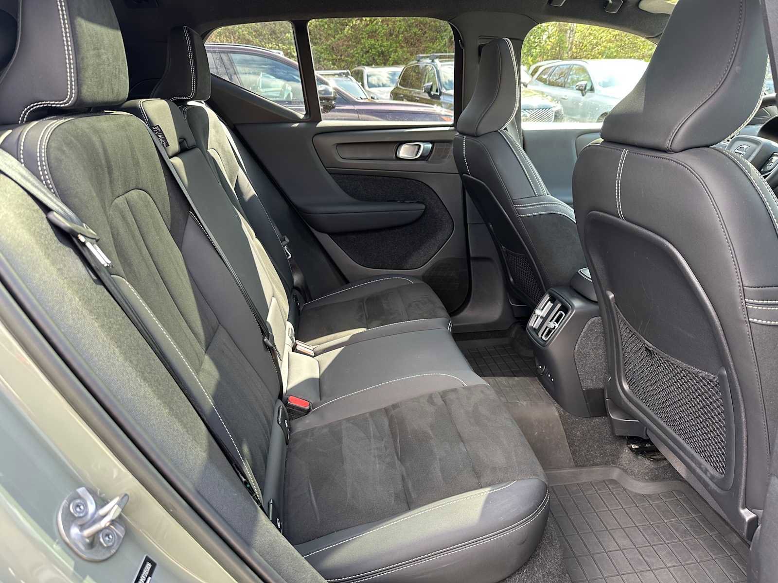 Certified 2023 Volvo XC40 Recharge Ultimate w/ Protection Package Premier AWD/4WD image 13