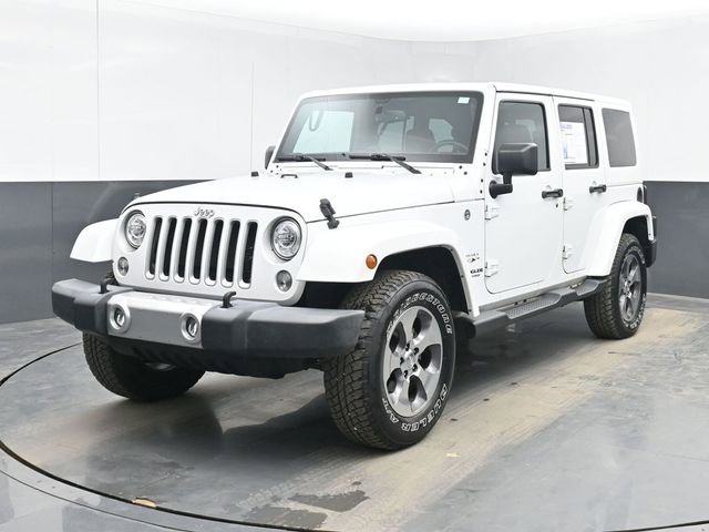 Used 2017 Jeep Wrangler Unlimited Sahara w/ Connectivity Group AWD/4WD image 5