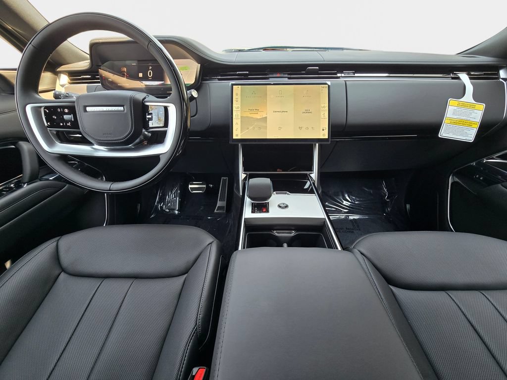 New 2026 Land Rover Range Rover Long Wheelbase SE AWD/4WD image 9