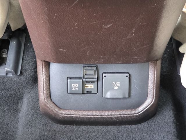 Used 2020 Toyota Highlander Limited FWD image 15