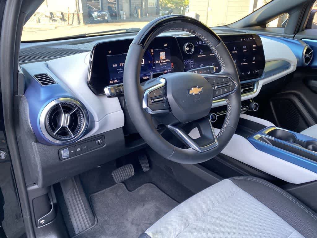 Used 2024 Chevrolet Equinox EV LT w/ Active Safety Package 3 AWD/4WD image 2
