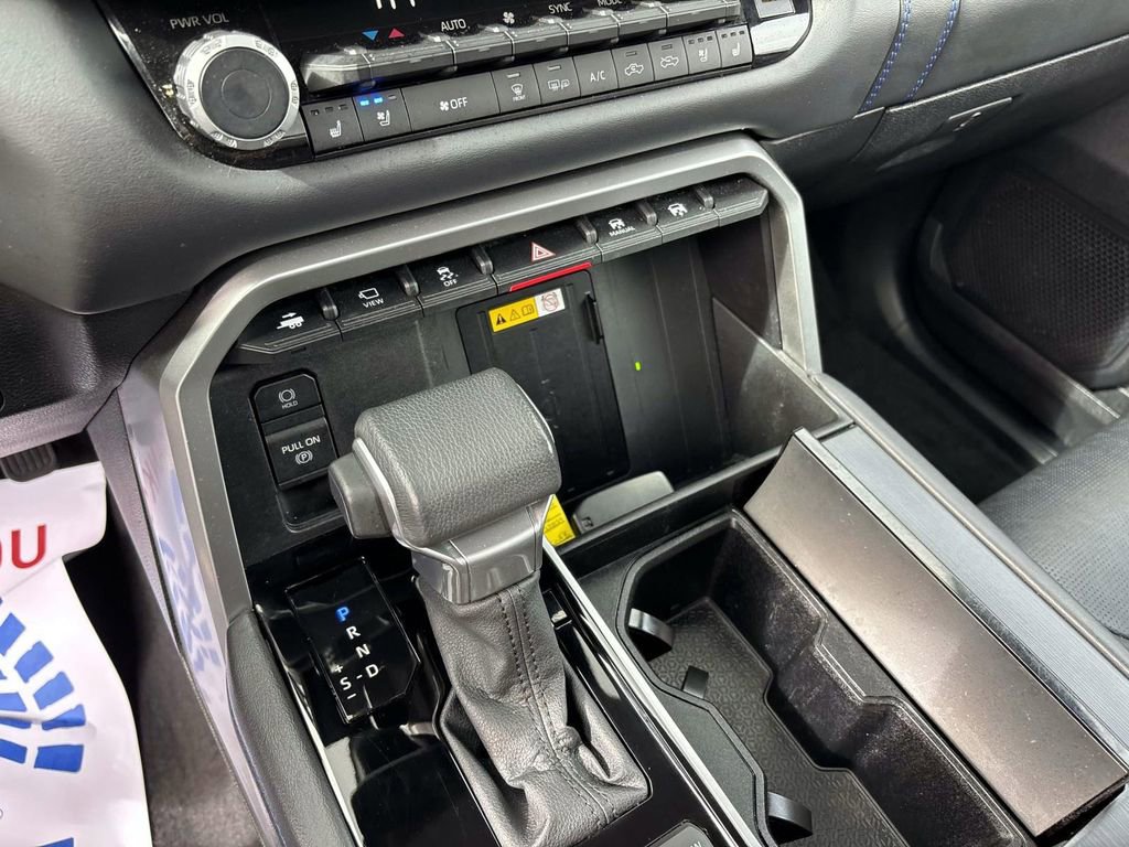 Used 2022 Toyota Tundra Platinum image 22