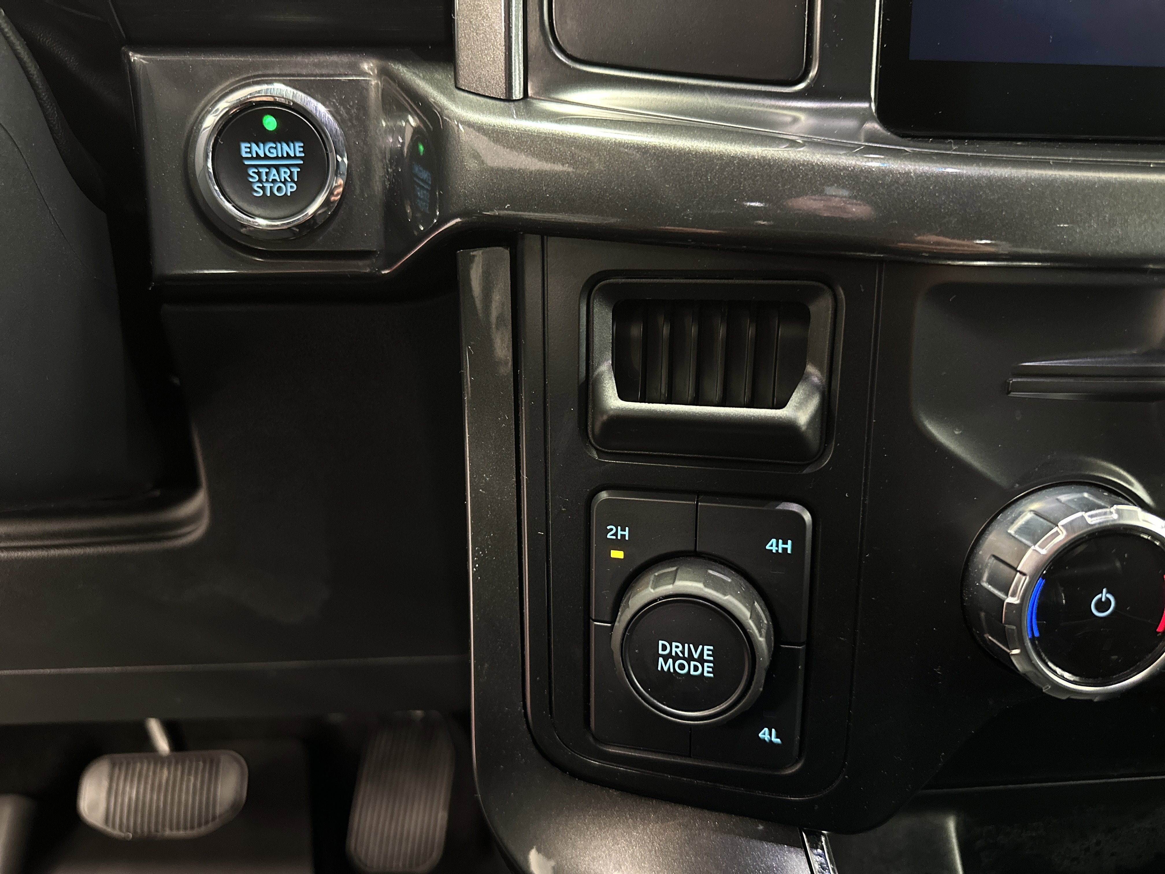 Certified 2023 Ford F150 XLT w/ Equipment Group 302A High image 32