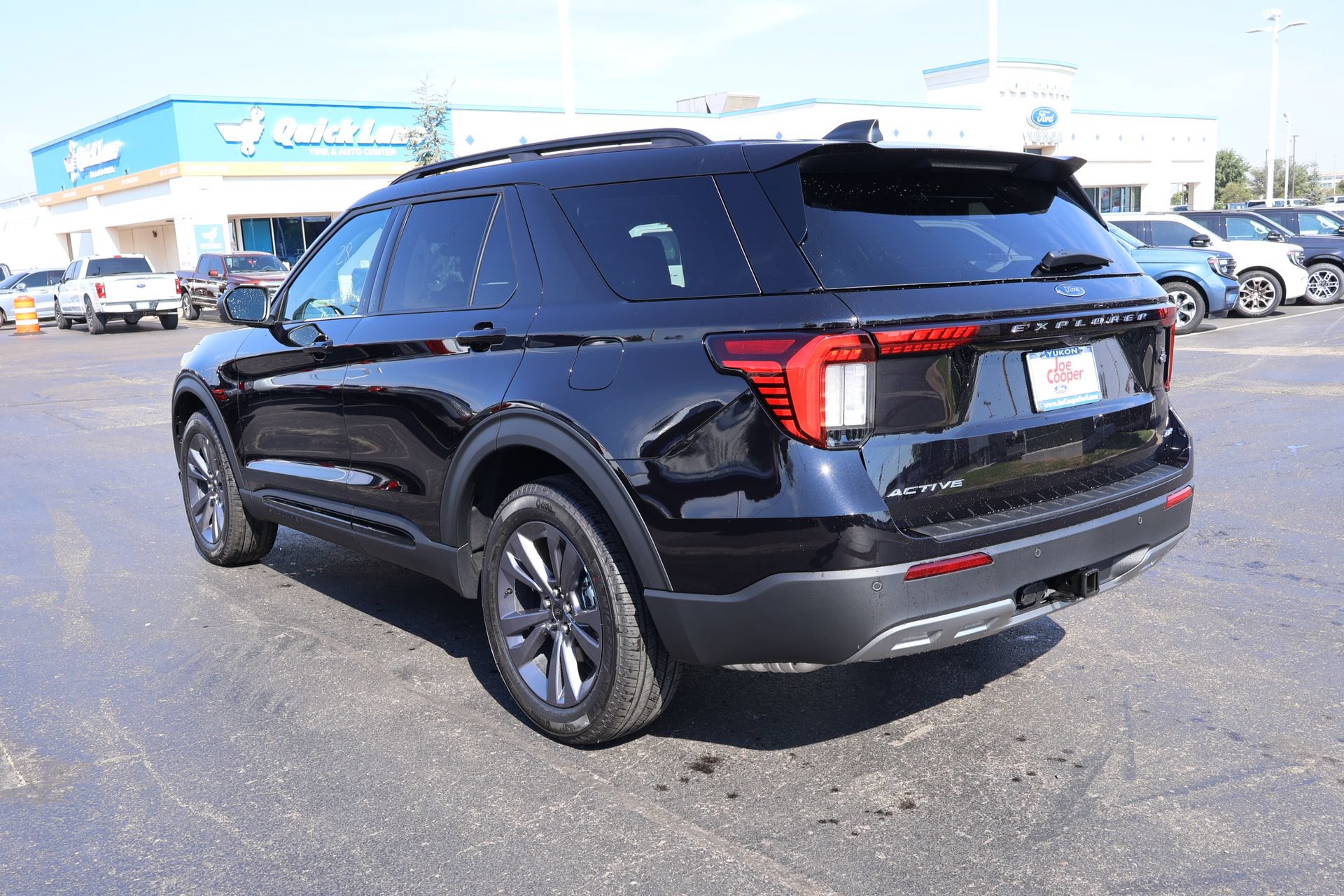 New 2026 Ford Explorer Active w/ Active Comfort Package AWD/4WD image 25