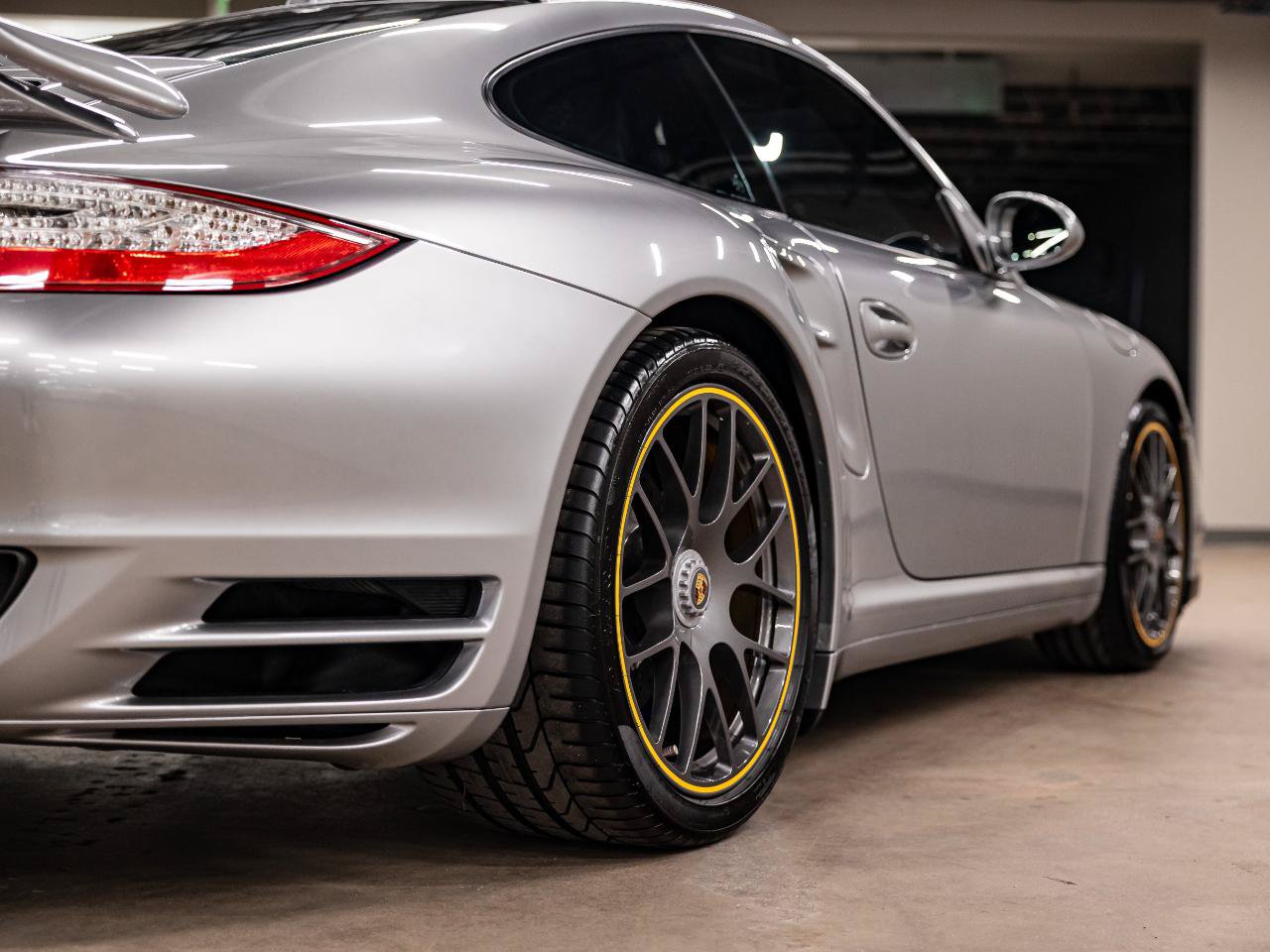 Used 2011 Porsche 911 Turbo S AWD/4WD image 32