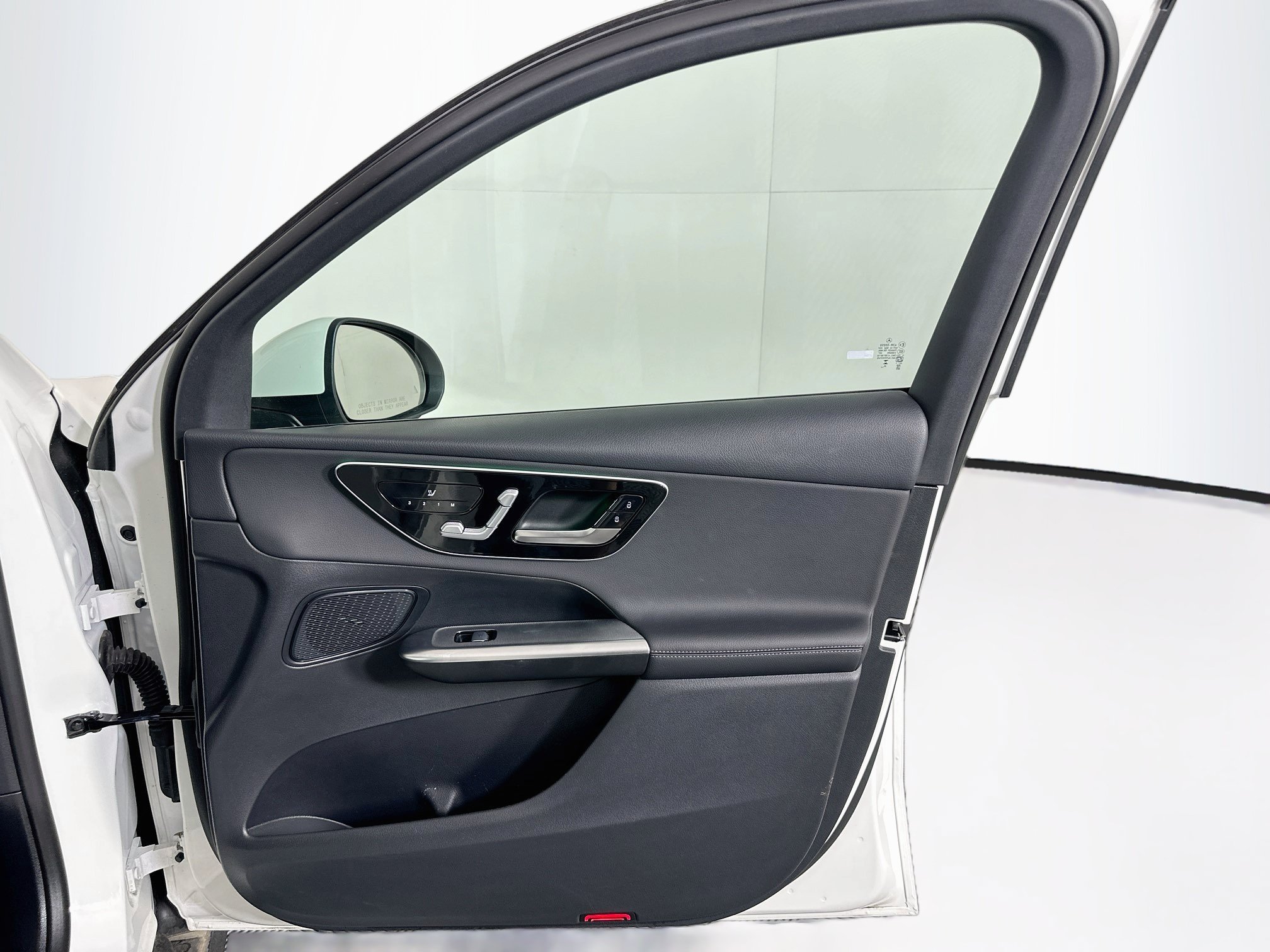 Used 2026 Mercedes-Benz GLC 300 image 34