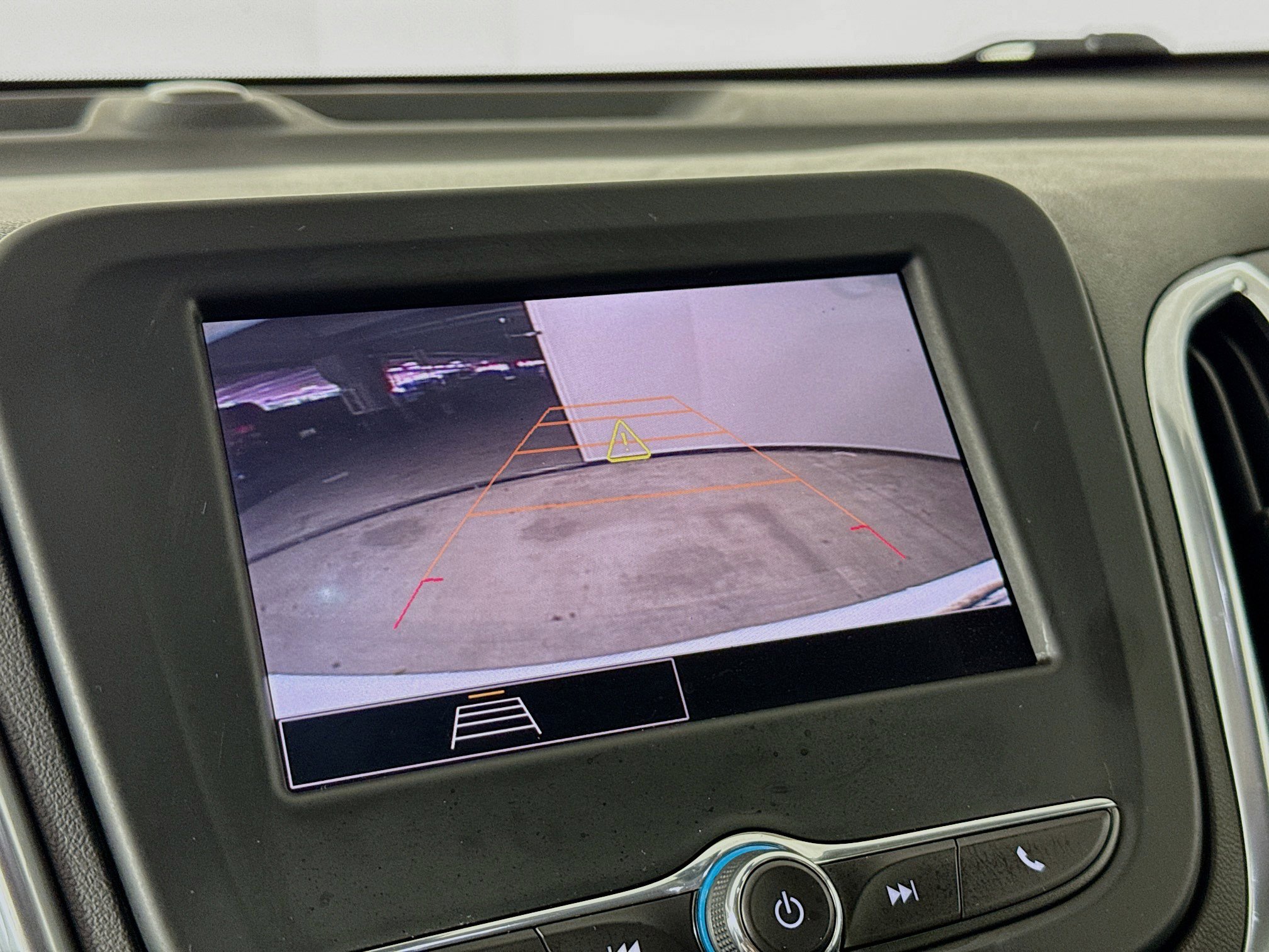 Used 2024 Chevrolet Equinox LT image 14