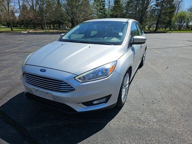 Used 2015 Ford Focus Titanium FWD image 2