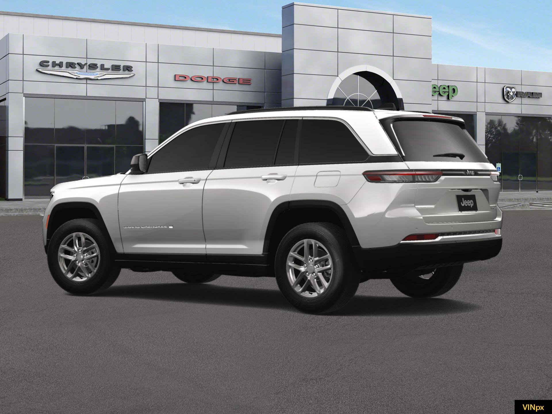 New 2025 Jeep Grand Cherokee Laredo X w/ Luxury Tech Group I image 4