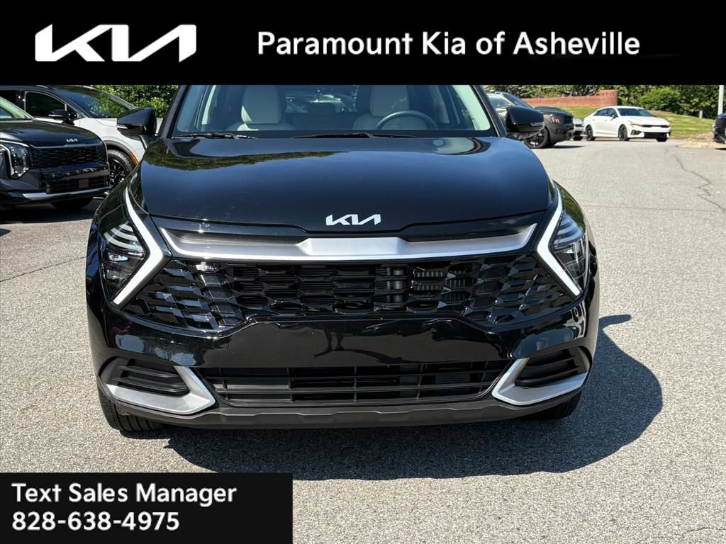 Certified 2025 Kia Sportage EX AWD/4WD image 2