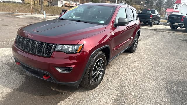 Used 2020 Jeep Grand Cherokee Trailhawk w/ Trailhawk Luxury Group image 4