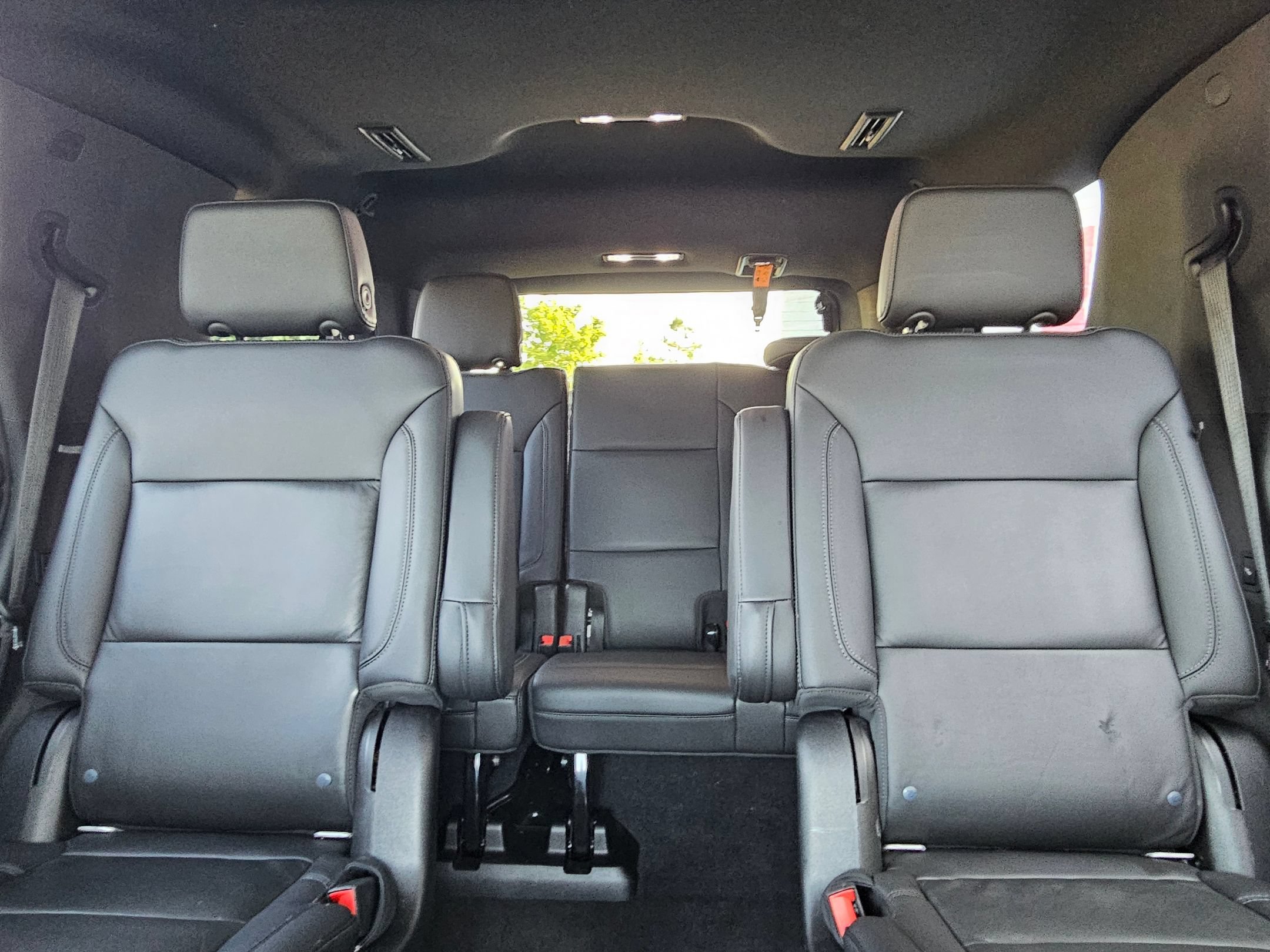 Used 2021 Chevrolet Tahoe LT w/ LT Signature Package AWD/4WD image 26