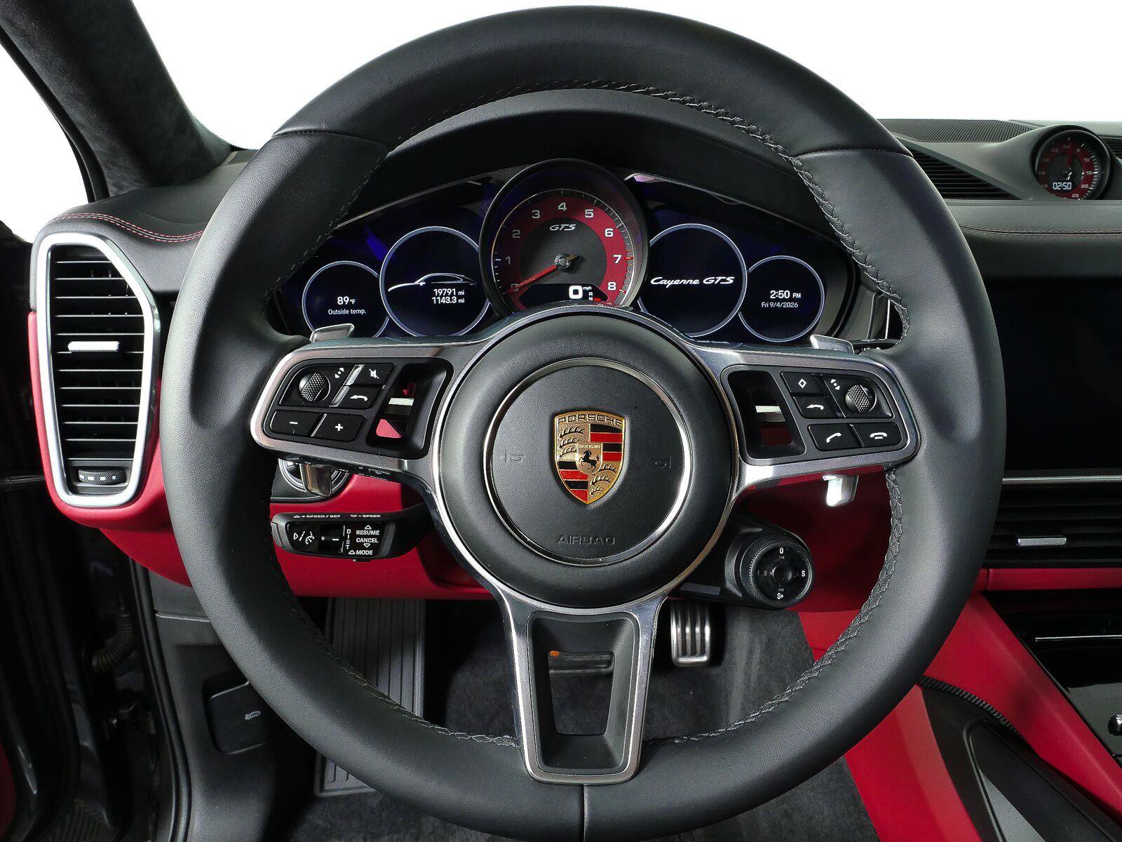Used 2023 Porsche Cayenne GTS AWD/4WD image 10