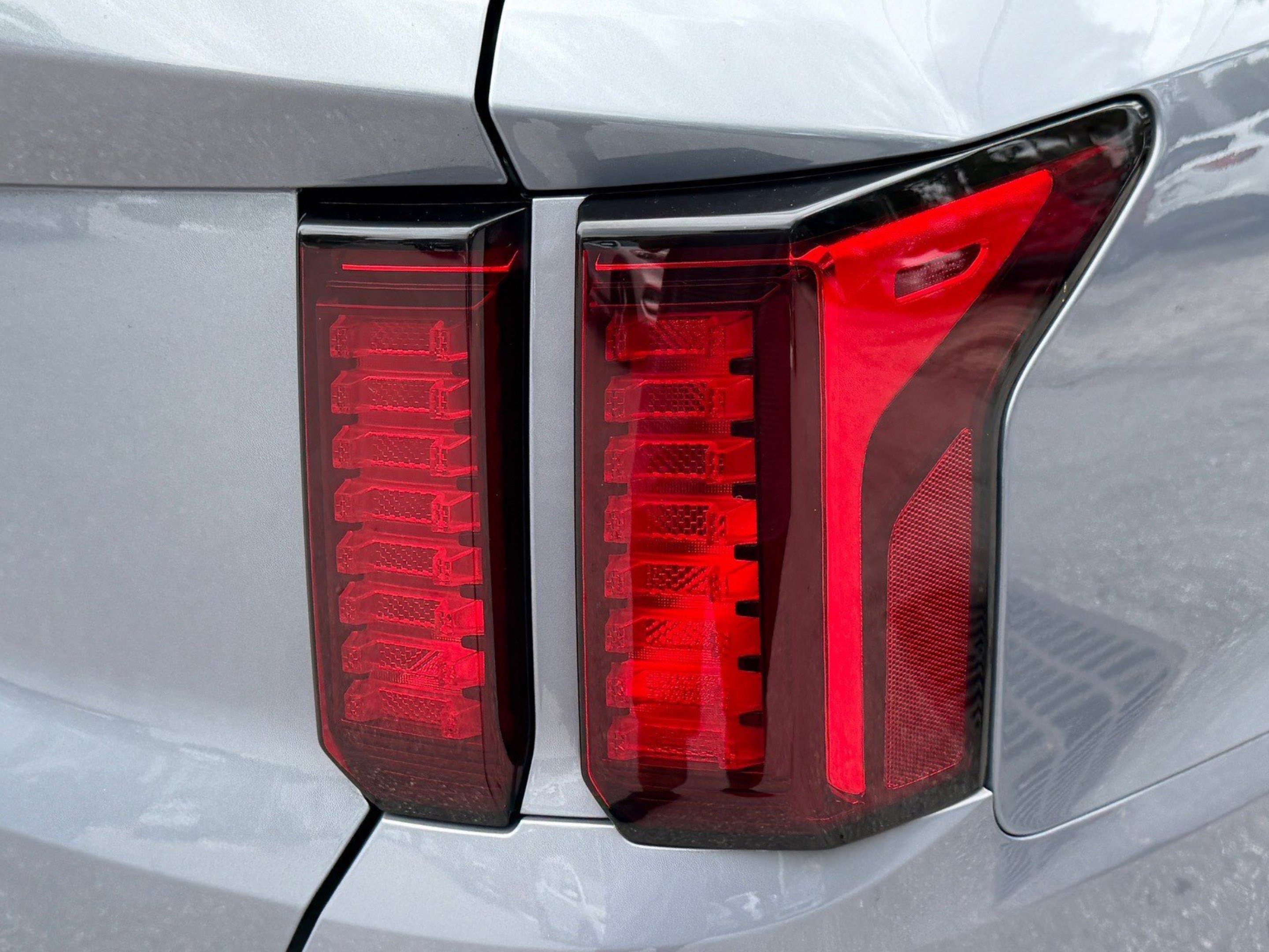 Certified 2023 Kia Sorento S FWD image 14