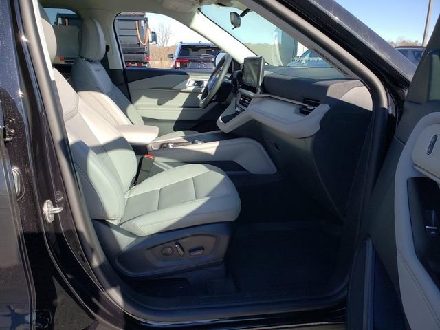 New 2026 Ford Explorer Active image 21