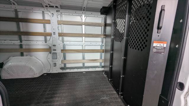 Used 2025 RAM ProMaster 2500 w/ U-Haul Equipment Group FWD image 17
