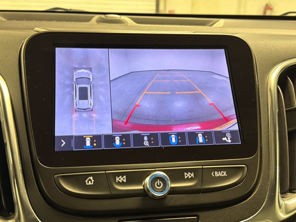 Used 2020 Chevrolet Equinox Premier FWD image 38
