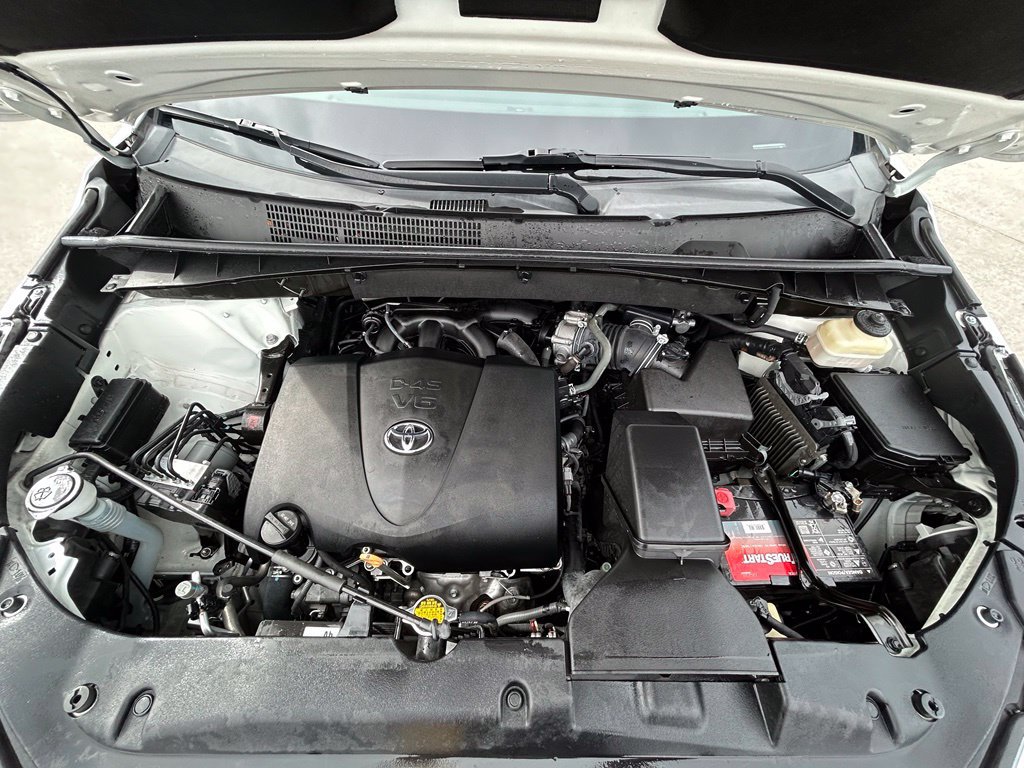 Used 2017 Toyota Highlander XLE AWD/4WD image 32