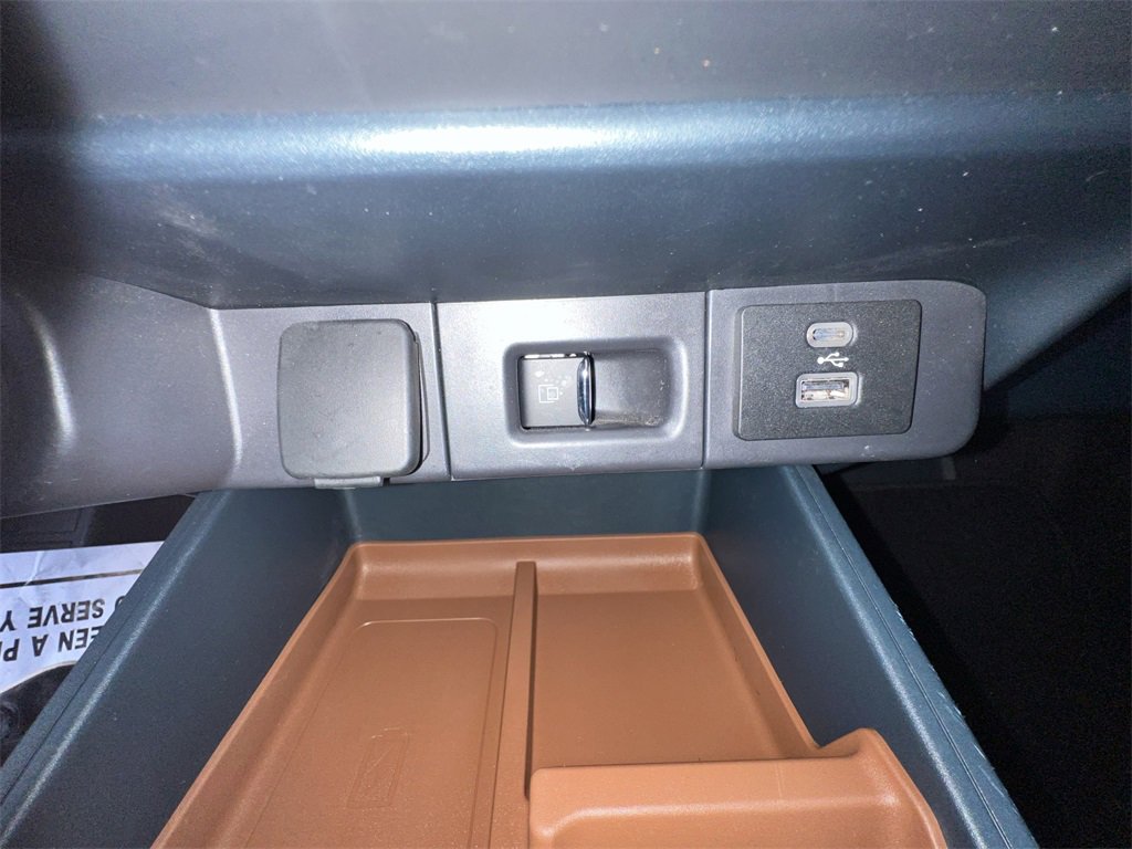 Certified 2024 Ford Maverick Lariat w/ 4K Tow Package image 23