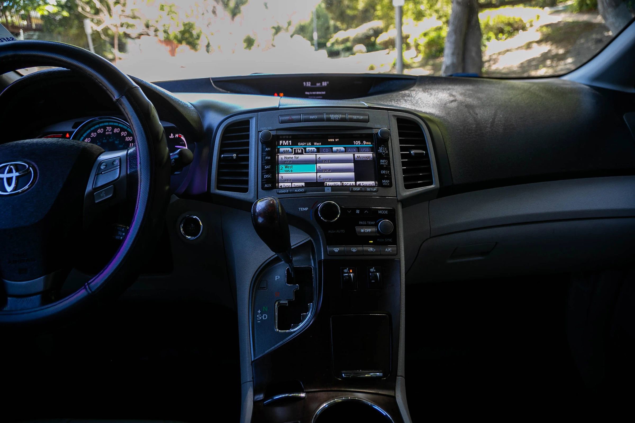 Used 2011 Toyota Venza Wagon 4D w/ Premium Pkg #2 image 19