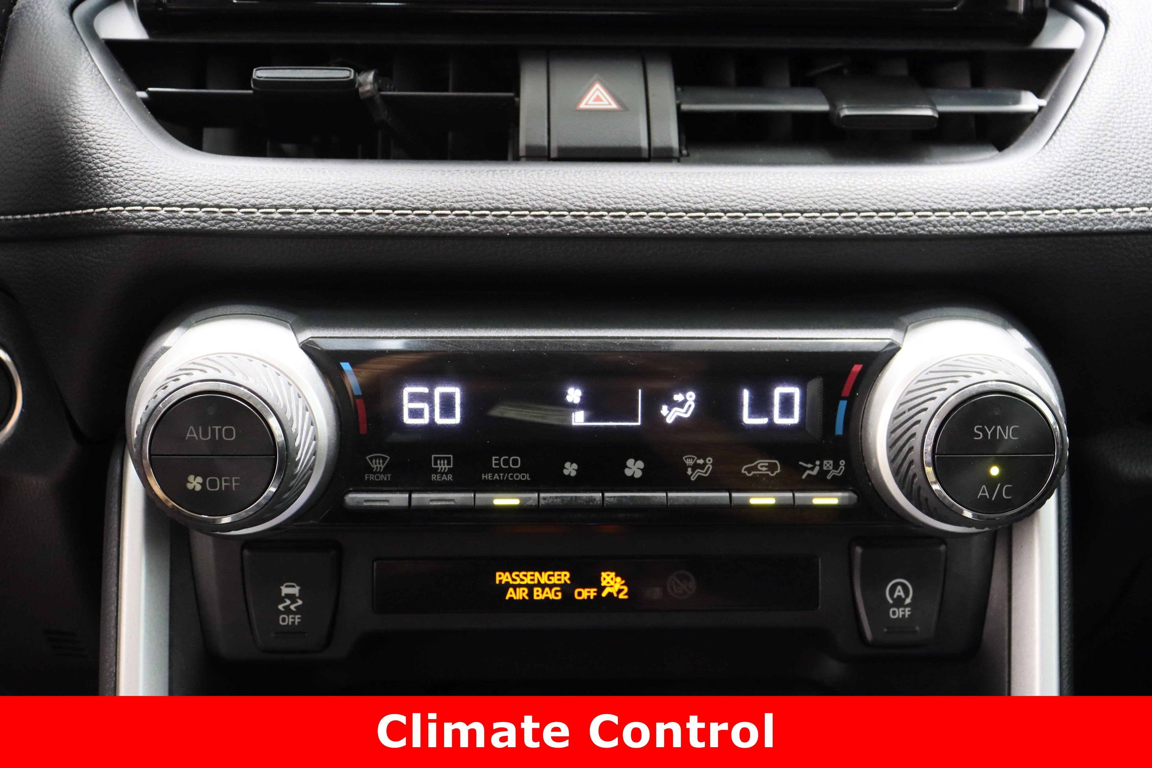 Used 2021 Toyota RAV4 XLE w/ Carpet Mat Package (TMS) image 20