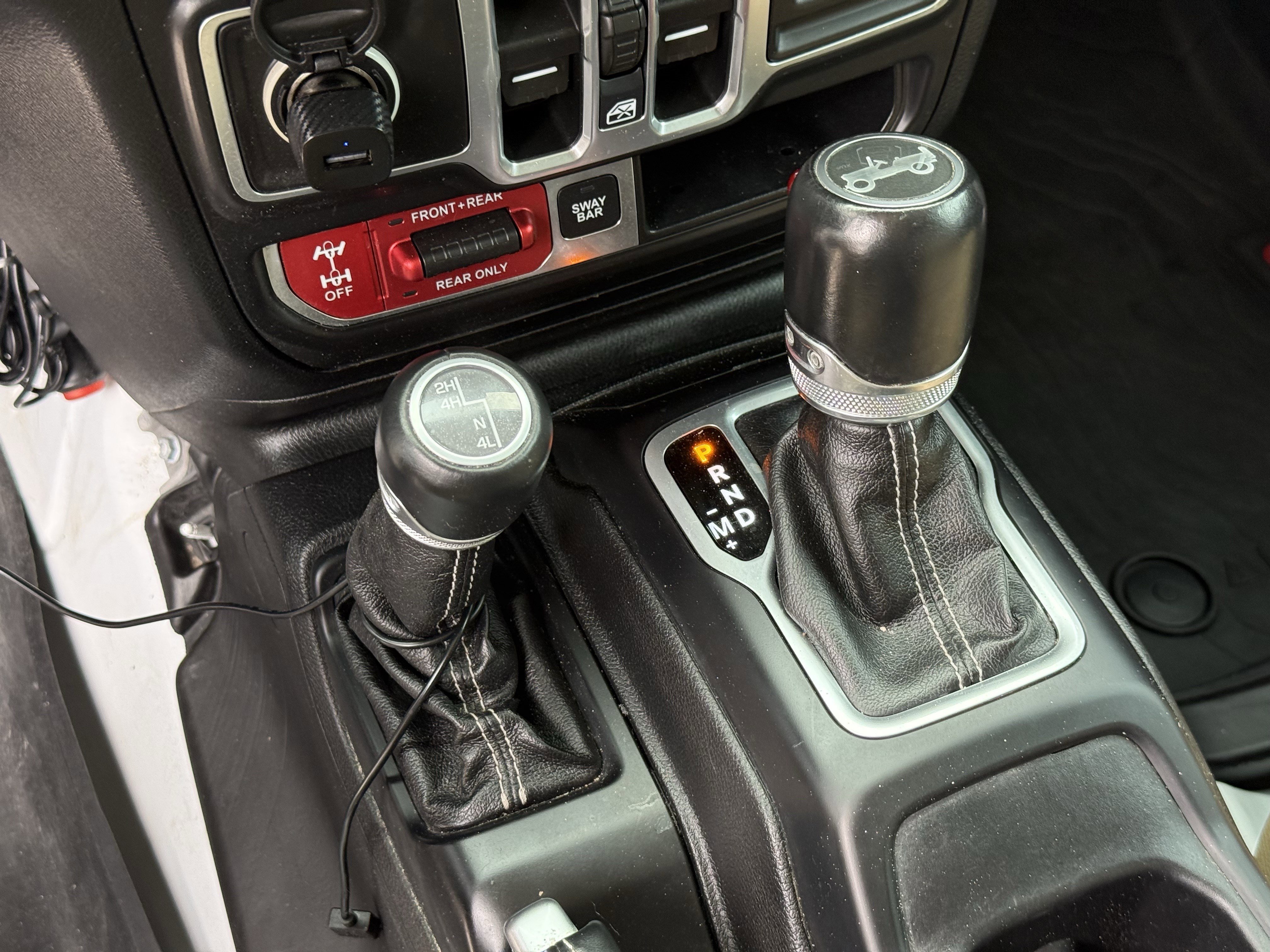 Used 2018 Jeep Wrangler Unlimited Rubicon AWD/4WD image 18