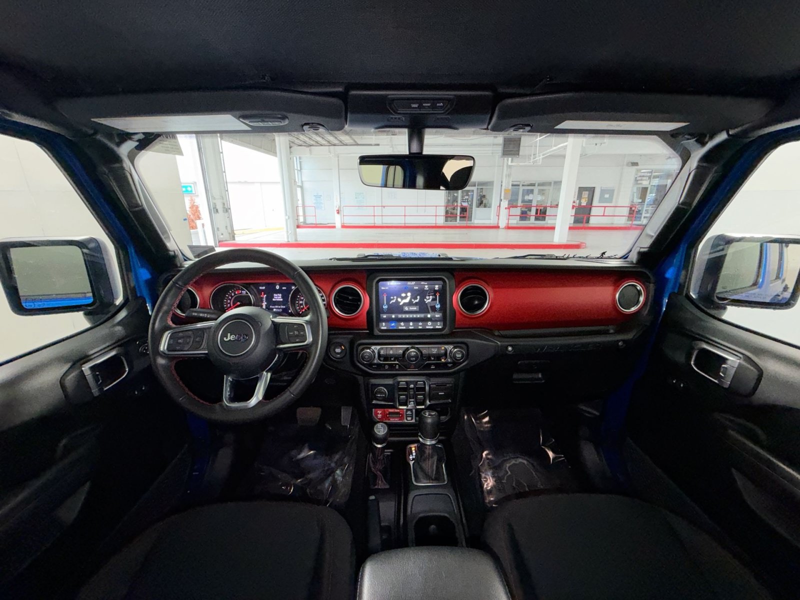 Used 2022 Jeep Wrangler Unlimited Rubicon w/ Steel Bumper Group AWD/4WD image 23