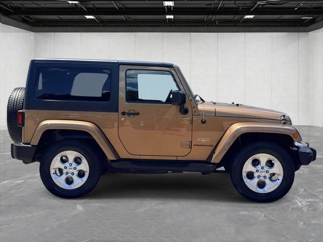Used 2015 Jeep Wrangler Sahara w/ Connectivity Group AWD/4WD image 4