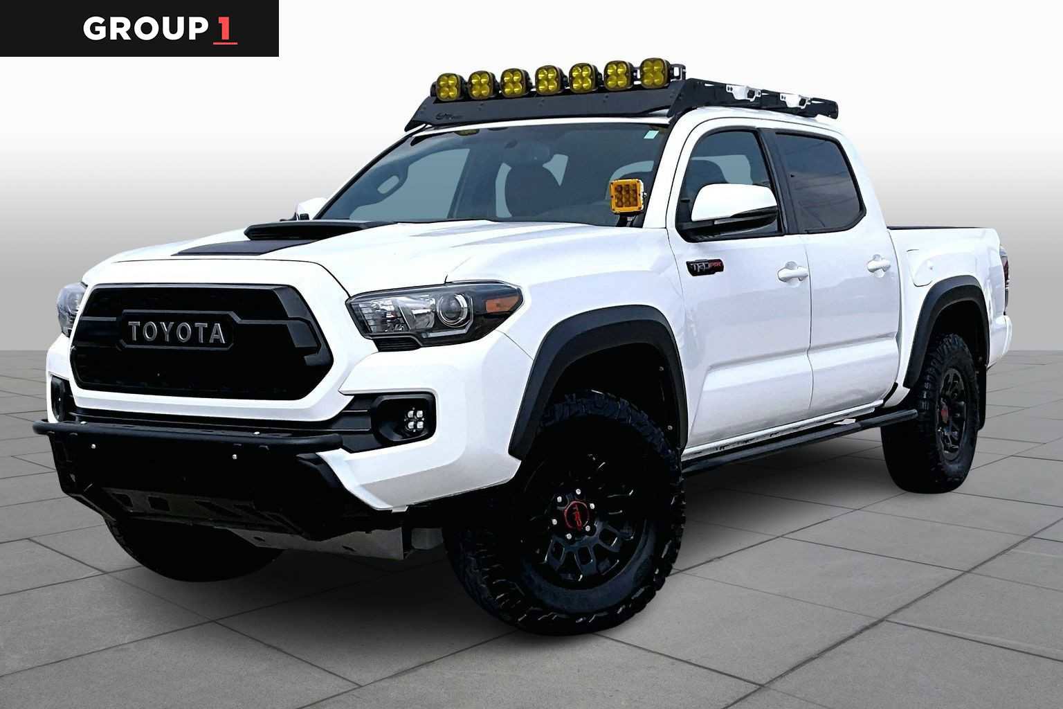 Used 2017 Toyota Tacoma TRD Pro image 1