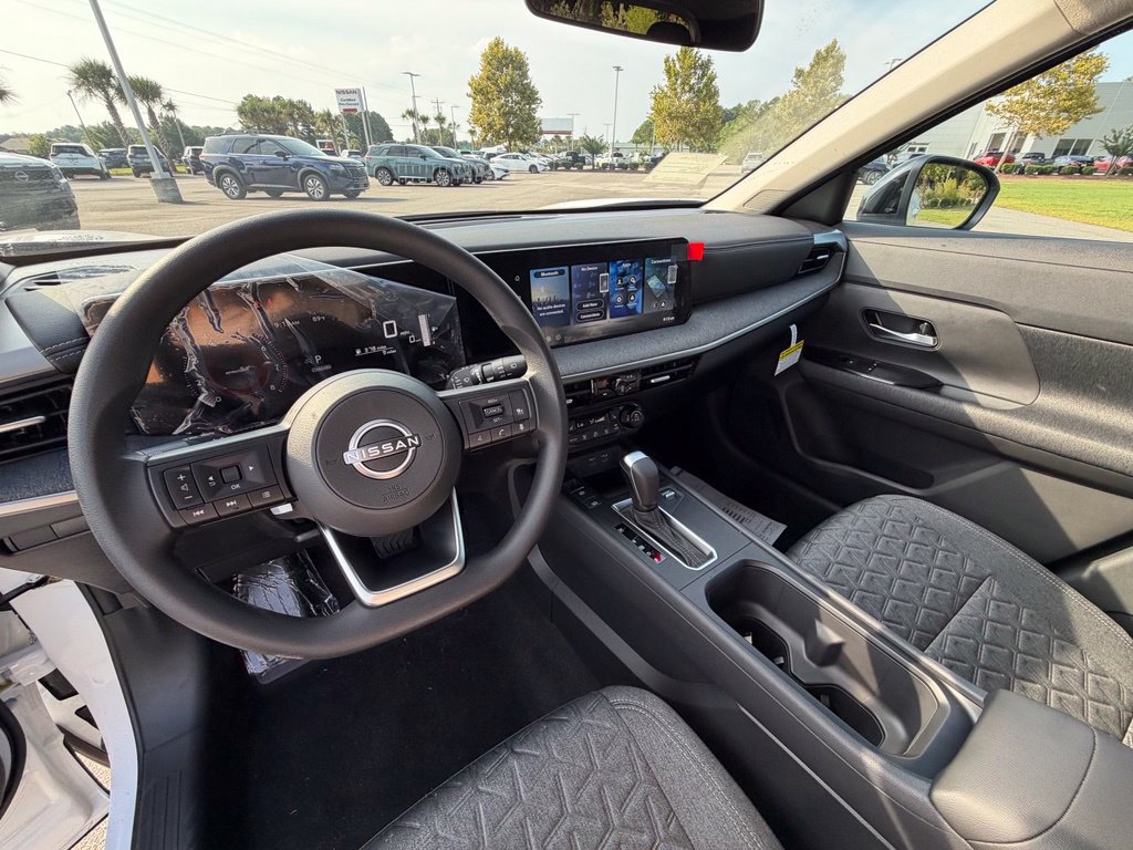 Used 2026 Nissan Kicks SV w/ Cold Weather Package FWD image 18