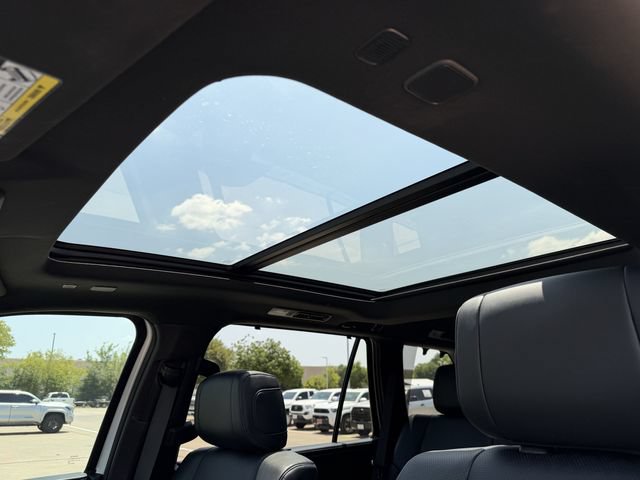 Used 2024 Toyota Sequoia Platinum AWD/4WD image 27