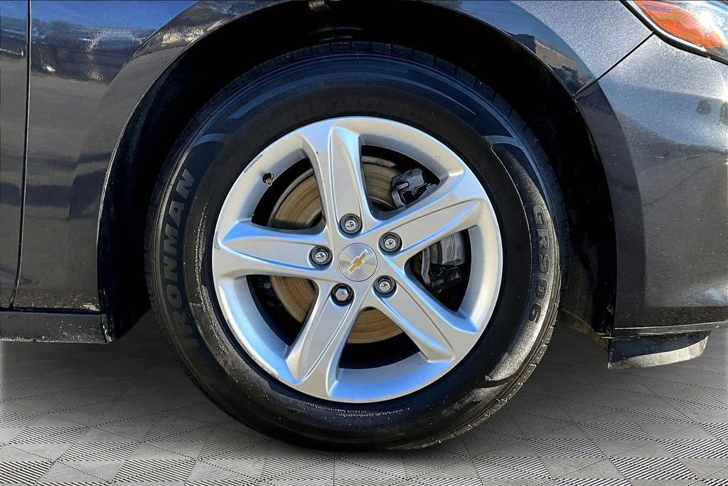 Certified 2022 Chevrolet Malibu LS image 31