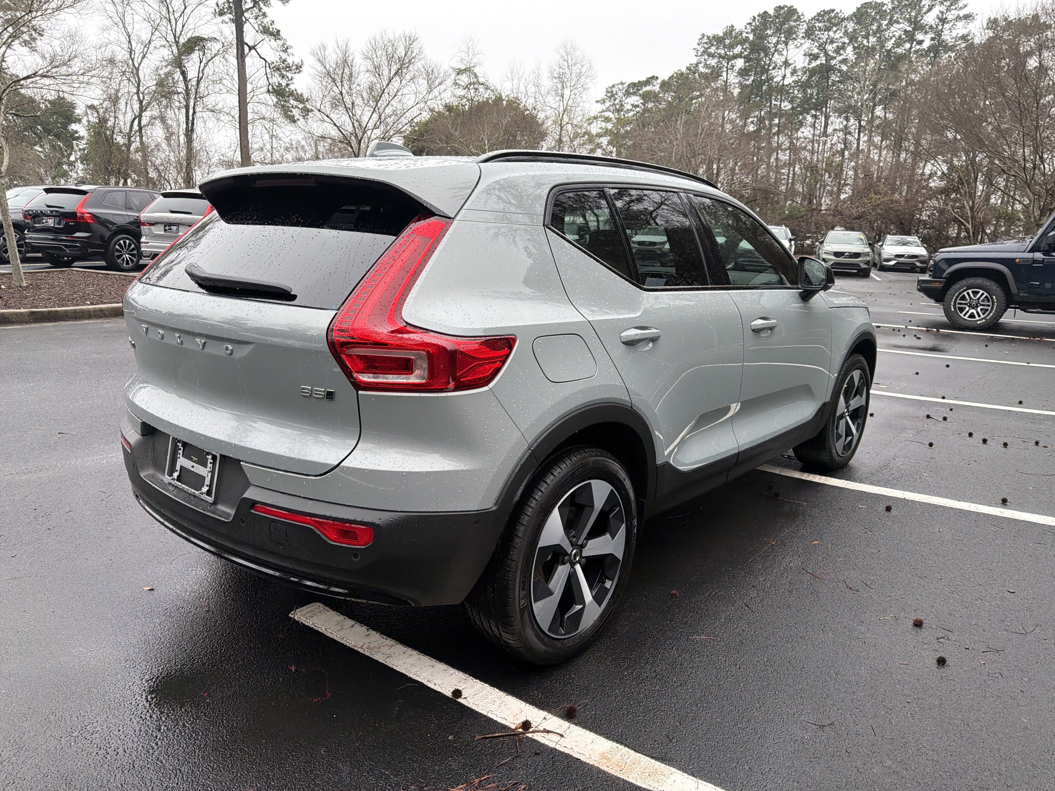 Used 2026 Volvo XC40 B5 Plus w/ Protection Package Premier image 47