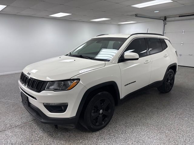 Used 2018 Jeep Compass Latitude image 3