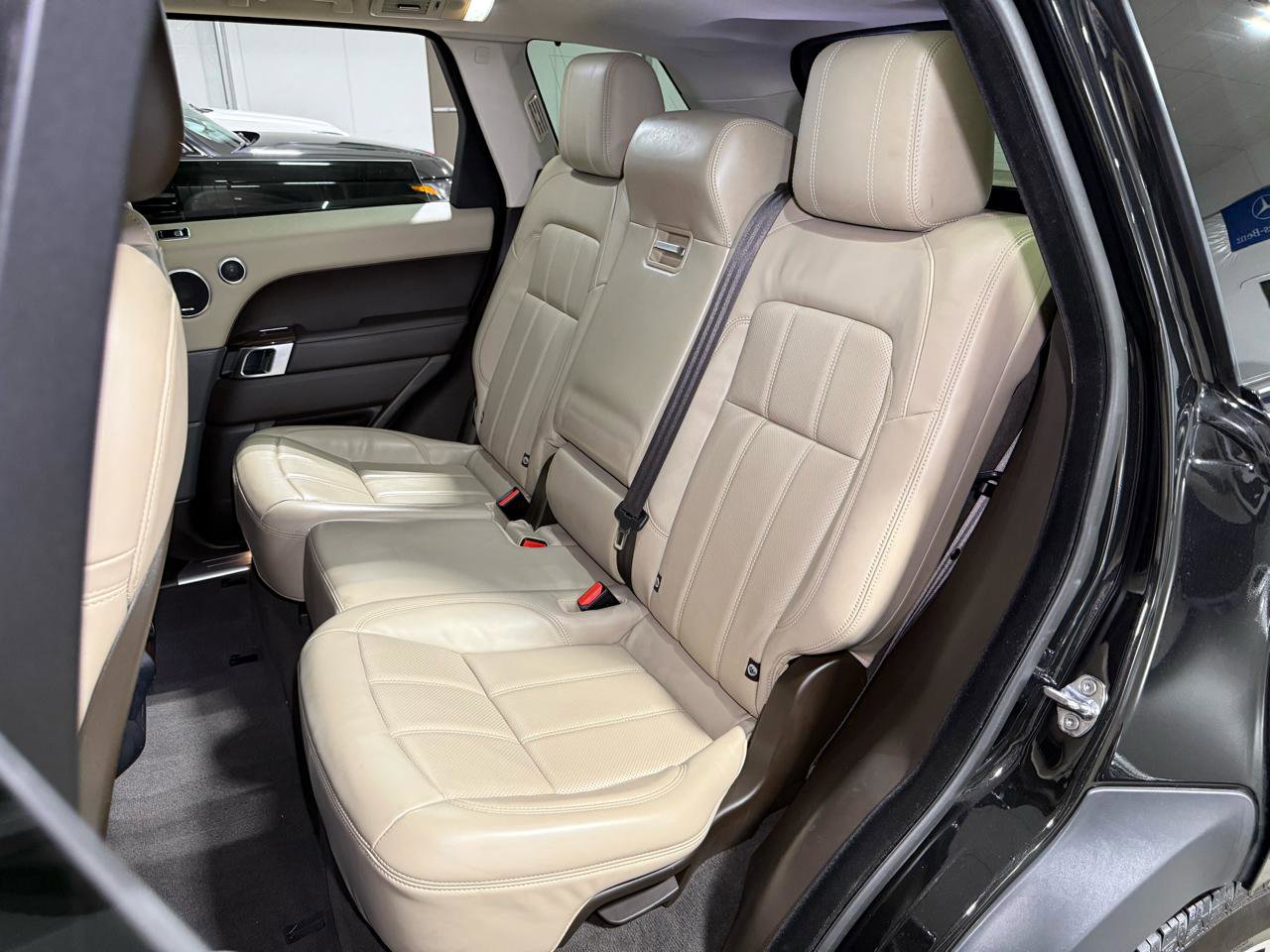 Used 2019 Land Rover Range Rover Sport HSE image 33