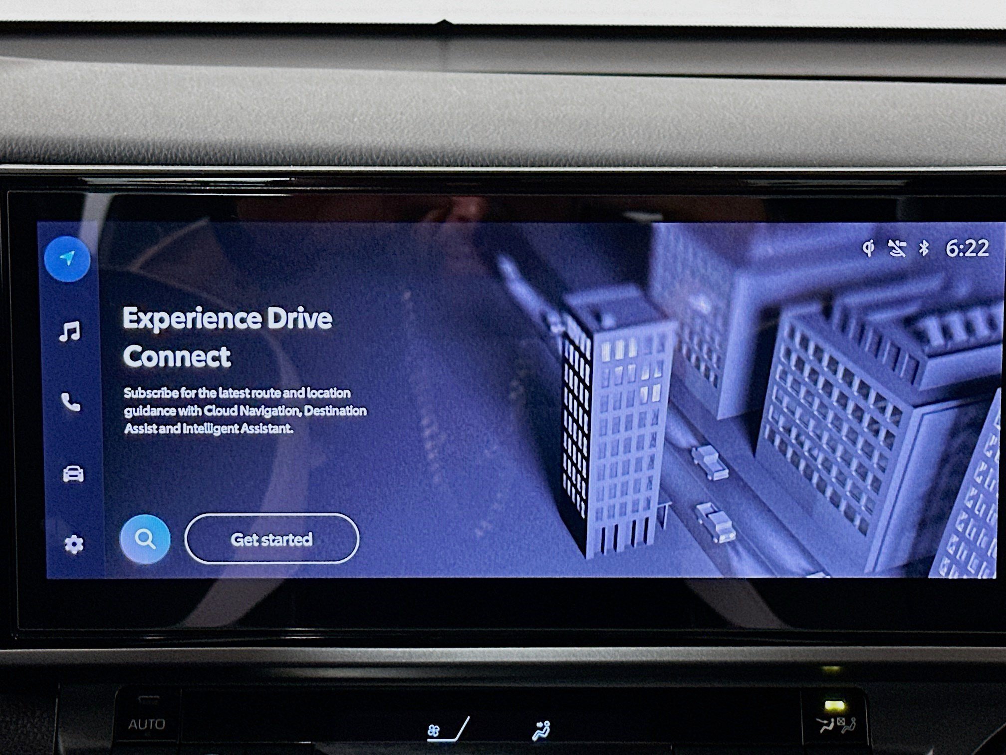 Used 2025 Toyota Camry SE w/ Multimedia Upgrade Package FWD image 12