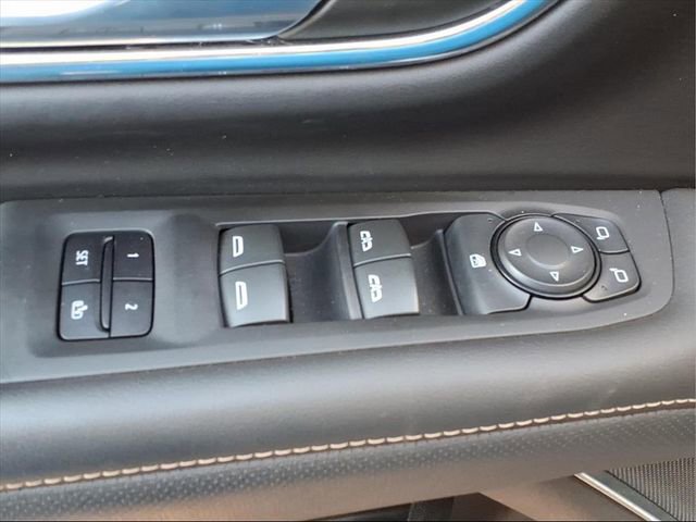 Used 2023 GMC Yukon SLT image 18