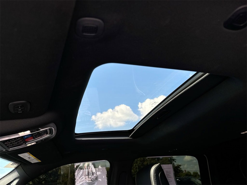 Used 2024 RAM 2500 Limited image 19