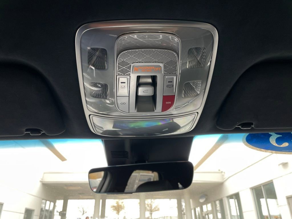 Used 2023 Genesis GV70 3.5T Sport w/ Sport Prestige Package image 16