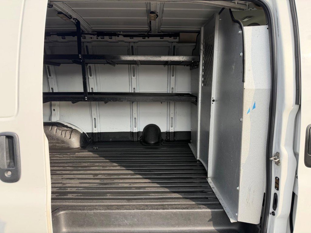 Used 2019 Chevrolet Express 2500 image 32