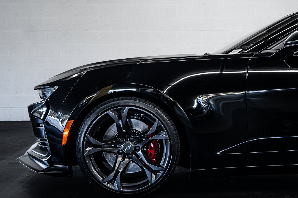 Used 2021 Chevrolet Camaro SS RWD image 13