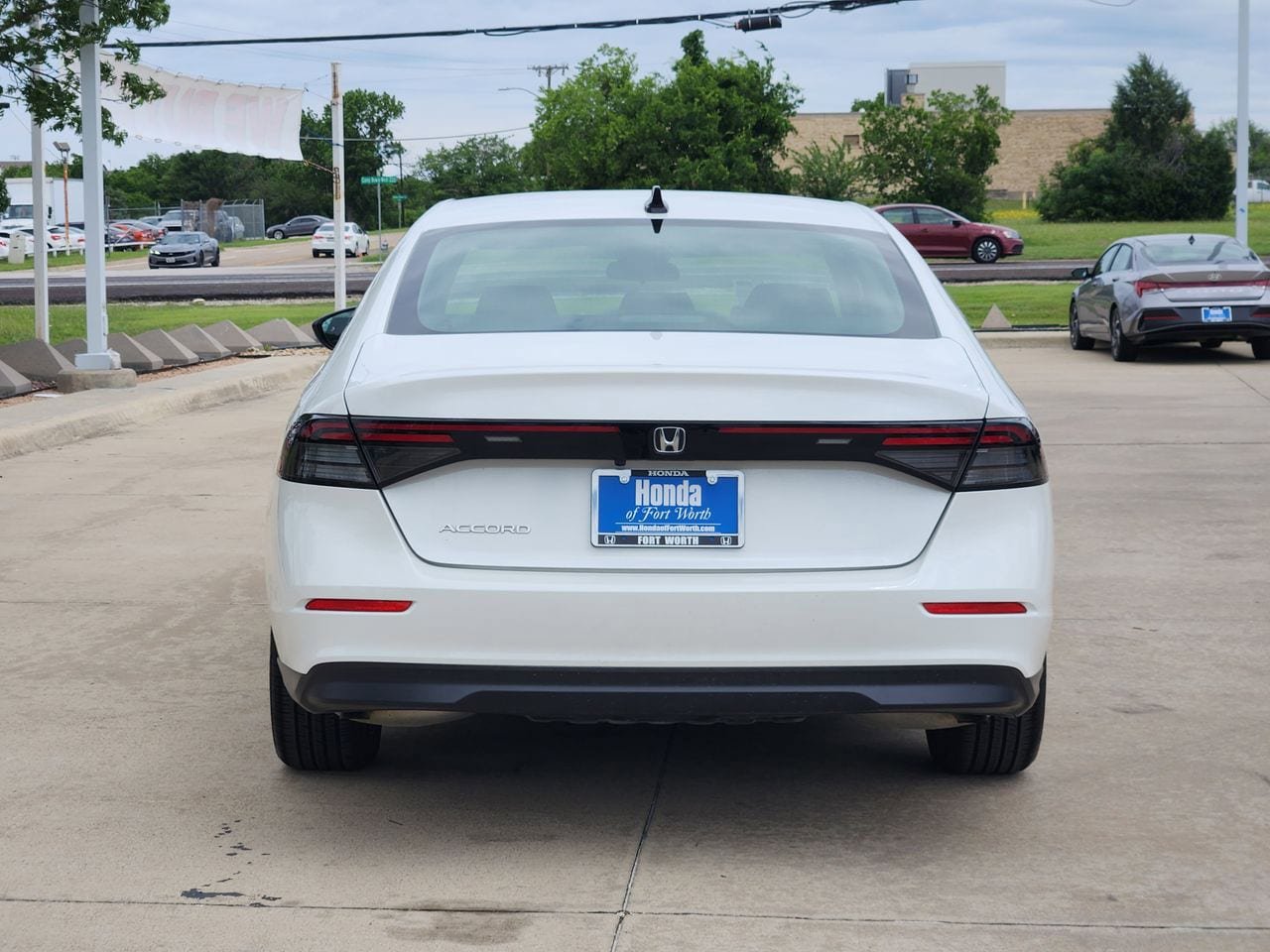 Used 2025 Honda Accord SE image 6