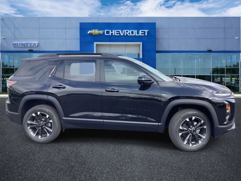 New 2026 Chevrolet Equinox RS w/ Safety and Technology Package FWD image 5