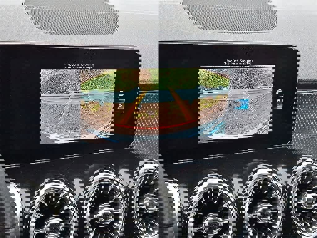 Used 2021 Mercedes-Benz GLB 250 4MATIC image 15