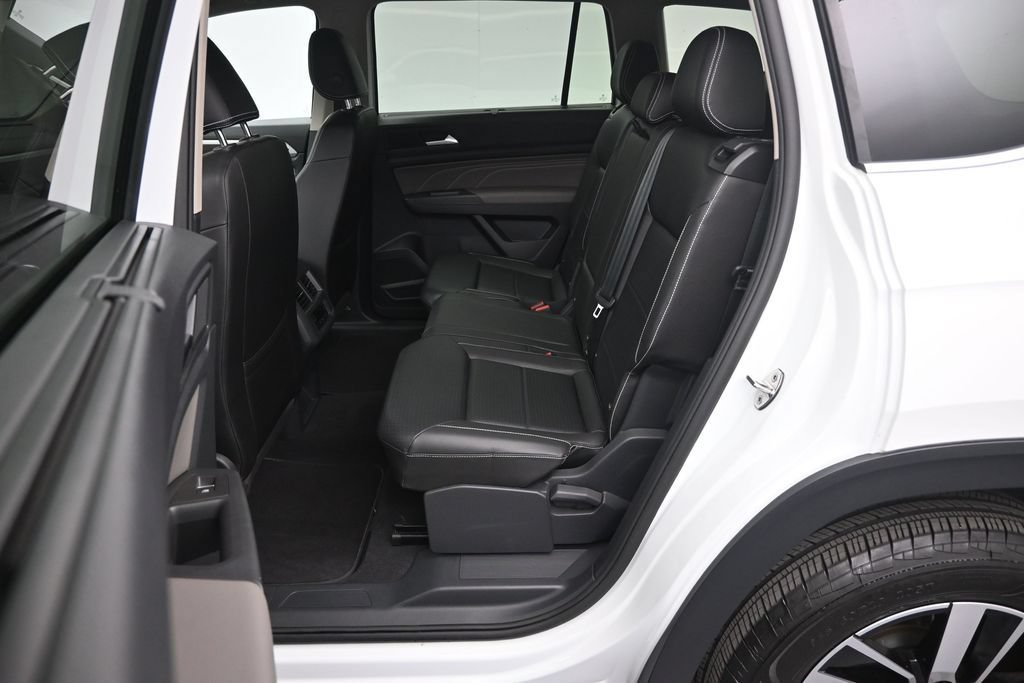 Used 2023 Volkswagen Atlas SE AWD/4WD image 13
