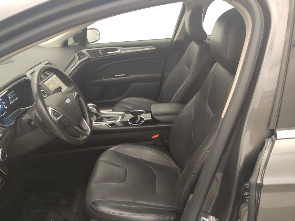 Used 2016 Ford Fusion Titanium AWD/4WD image 17