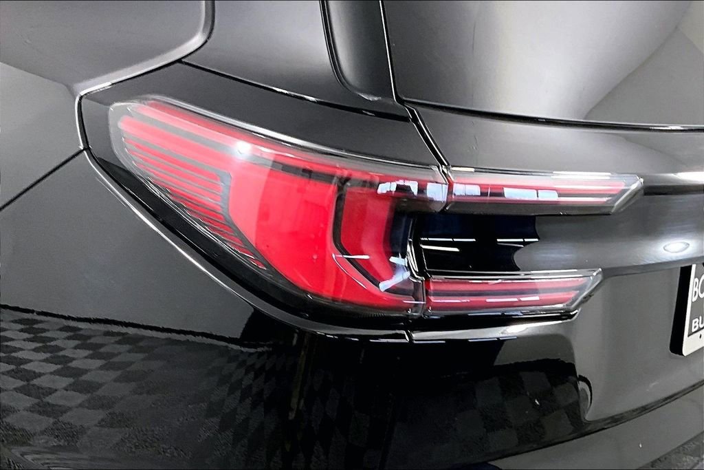 Certified 2025 GMC Acadia Elevation w/ Elevation Premium Package image 23