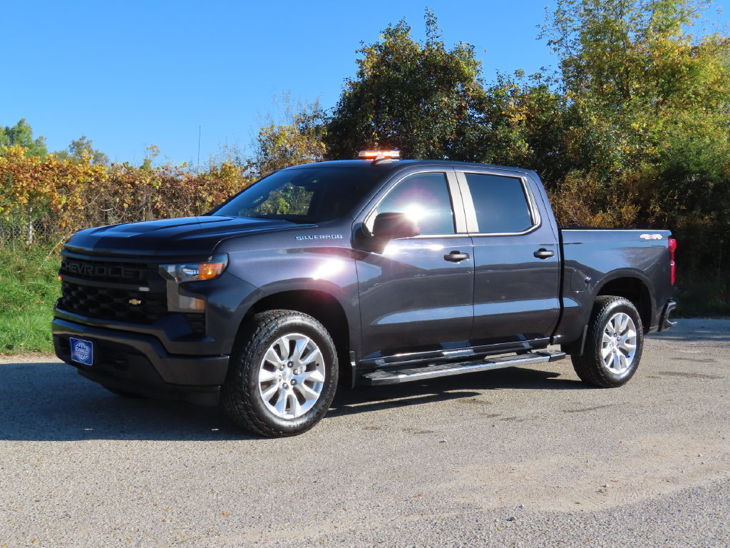 Used 2023 Chevrolet Silverado 1500 Custom AWD/4WD image 22